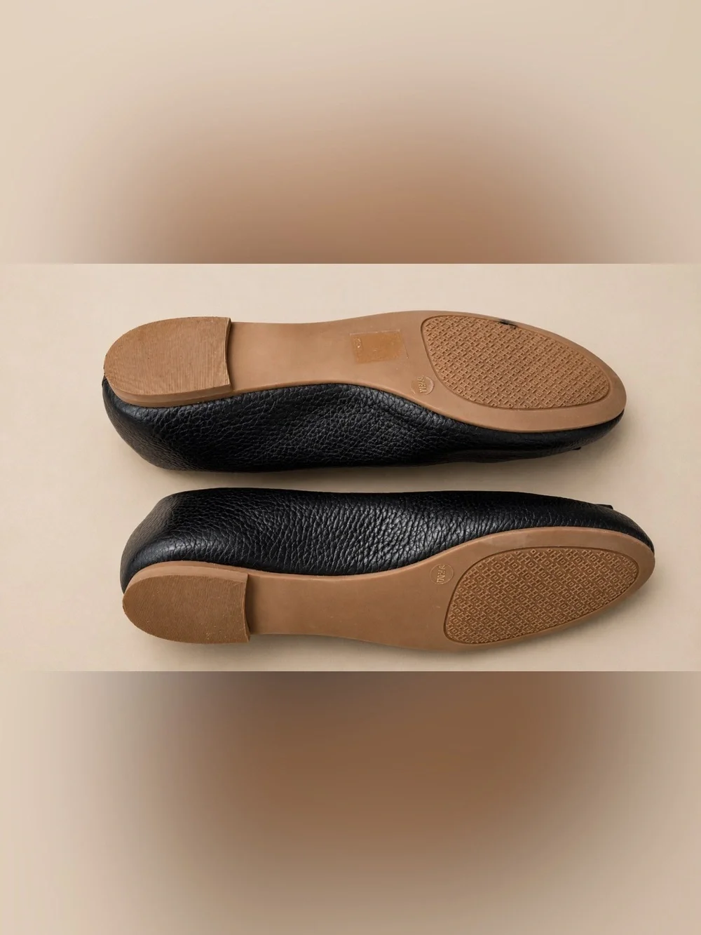 Tory Burch Black Leather Ballet Flats Size 6.5M Pebbled Logo Slip On Shoes